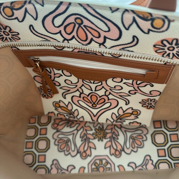 Tory Burch Kerrington Hicks Garden Party - Picture 3 of 3